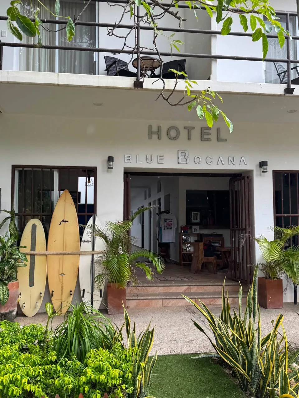 Blue Bocana Hotel