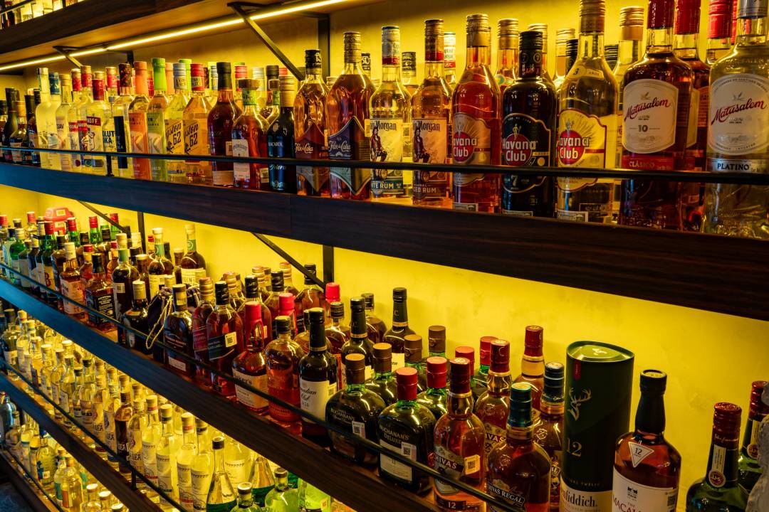 B95 Alcohol Store