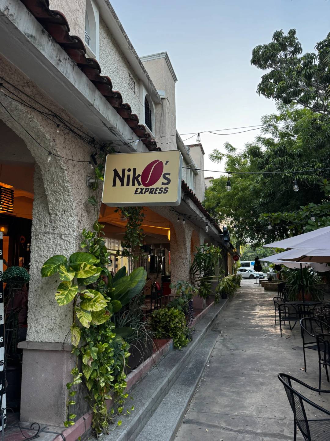 Nikos Organic Coffe