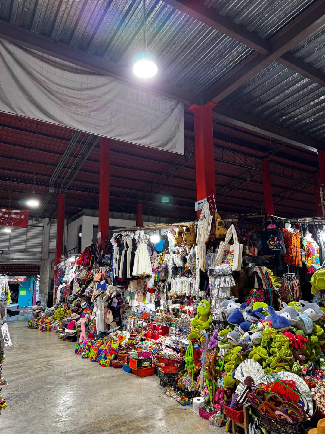 3 de Mayo Market